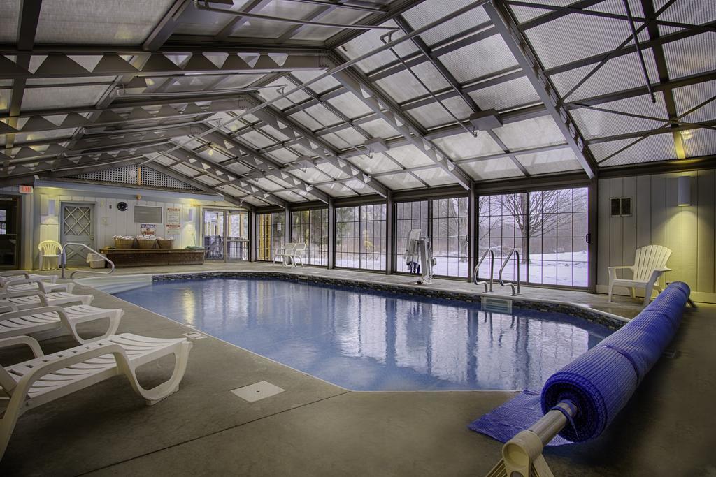 Sun & Ski Inn And Suites Стоу Экстерьер фото