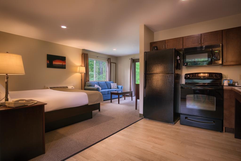 Sun & Ski Inn And Suites Стоу Экстерьер фото